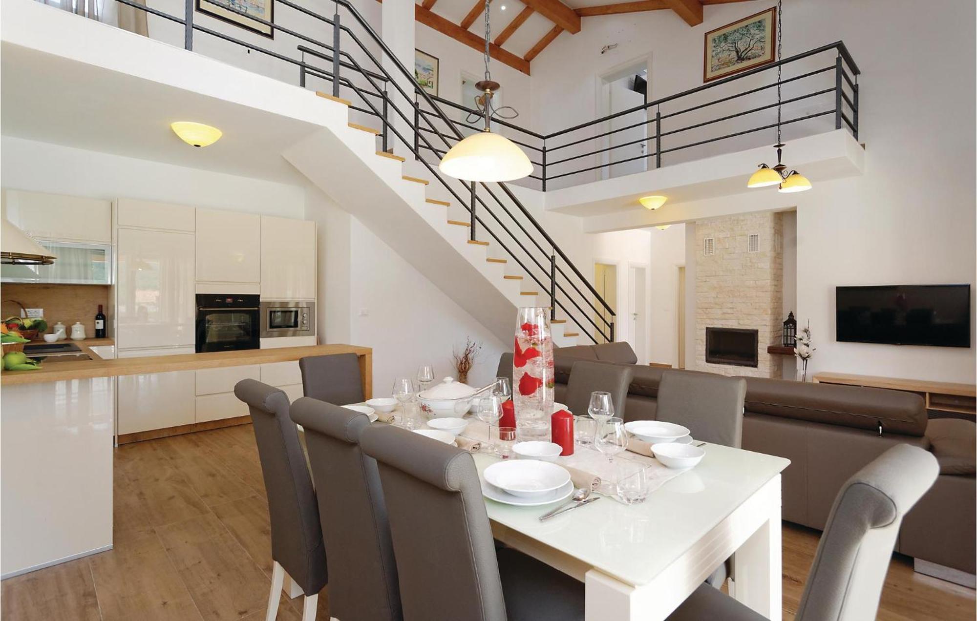 Lovely Home In Sibenik With Wifi Extérieur photo