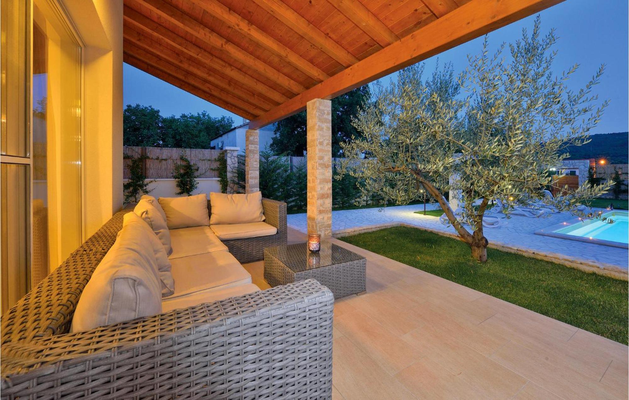 Lovely Home In Sibenik With Wifi Extérieur photo