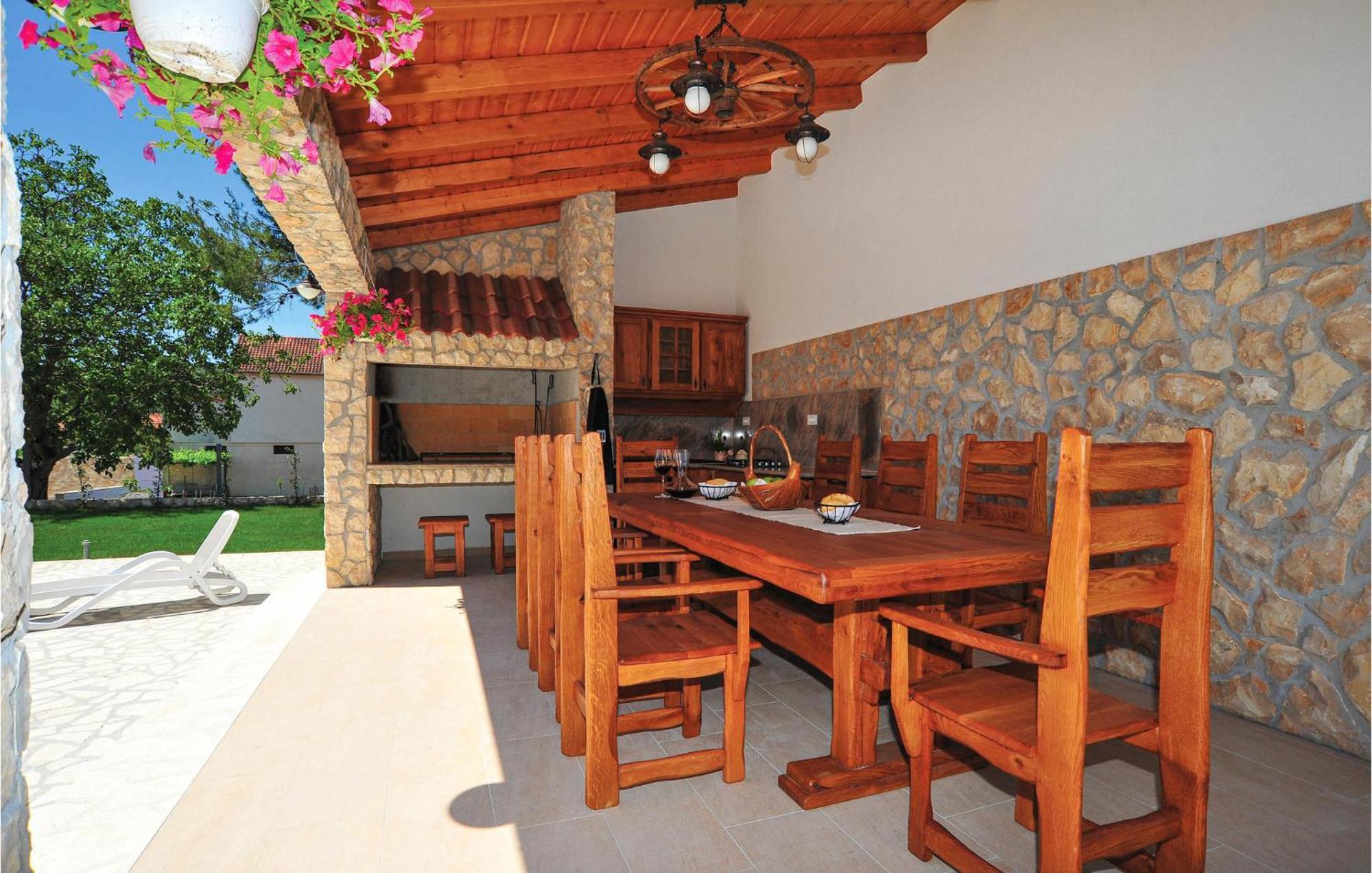 Lovely Home In Sibenik With Wifi Extérieur photo