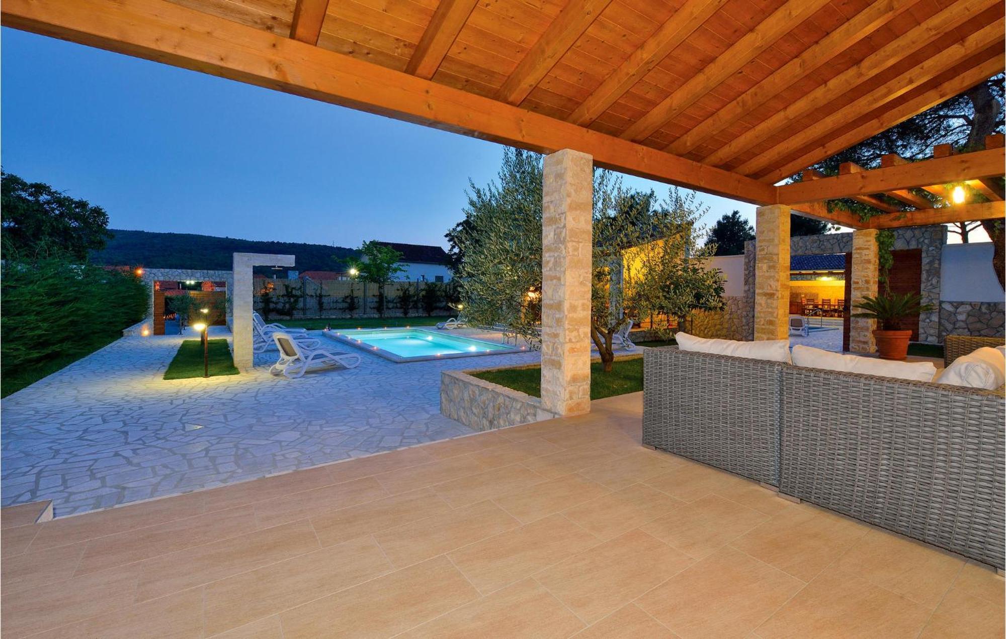 Lovely Home In Sibenik With Wifi Extérieur photo