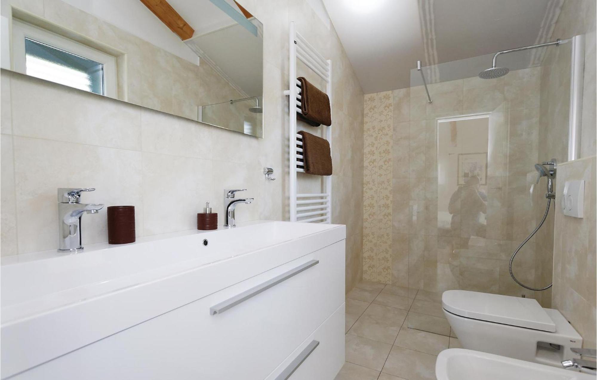 Lovely Home In Sibenik With Wifi Extérieur photo